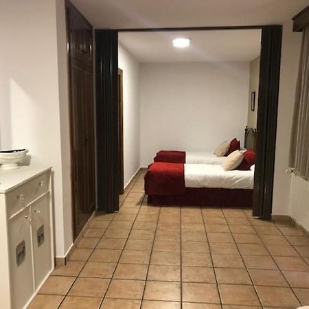 Hotel Patri Huescar Bagian luar foto